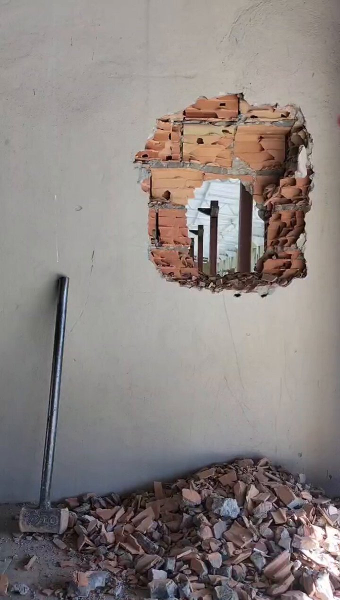 هدم وتكسير الجدران (4)